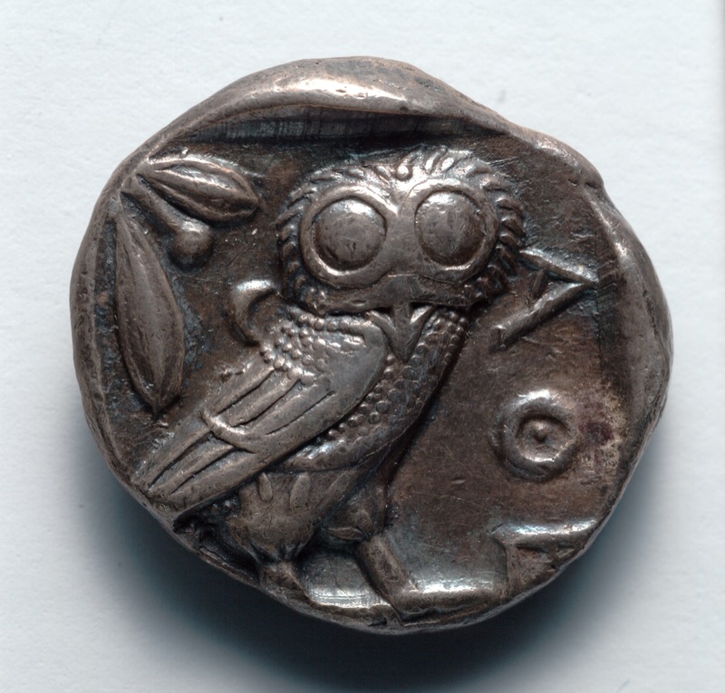 The owl reverse of Cleveland 1920.267, with an olive sprig, crescent moon and ΑΘΕ inside a recessed square.